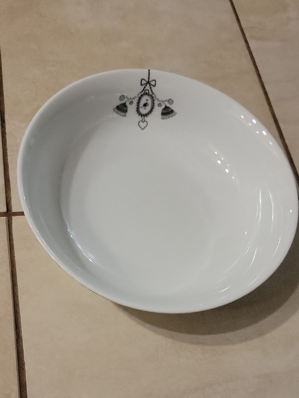 NWT Miss Blackbirdy 8in 27oz White Bowl